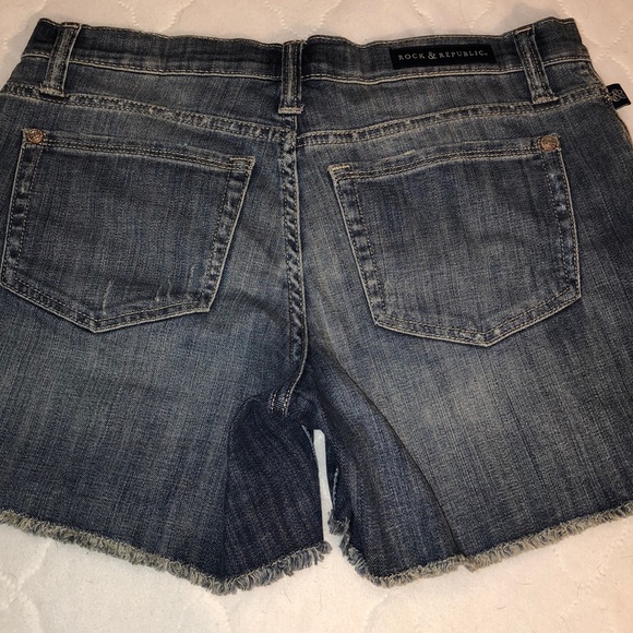 NWOT Rock and Republic denim shorts (25) - Picture 3 of 4